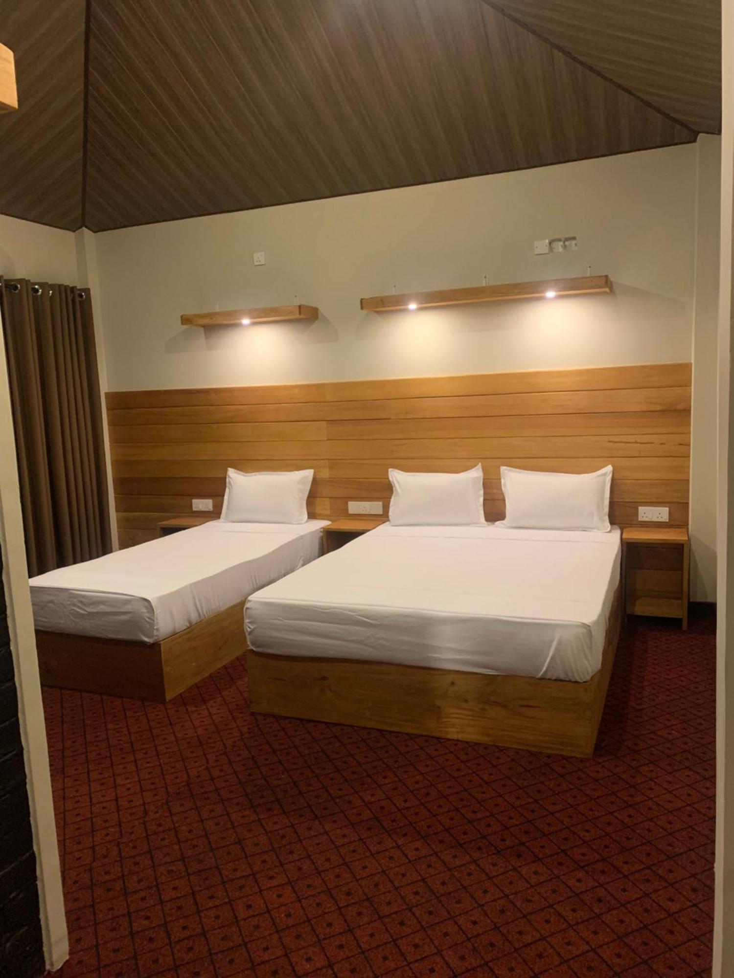 Pub Ceylon Hostel Элла Экстерьер фото