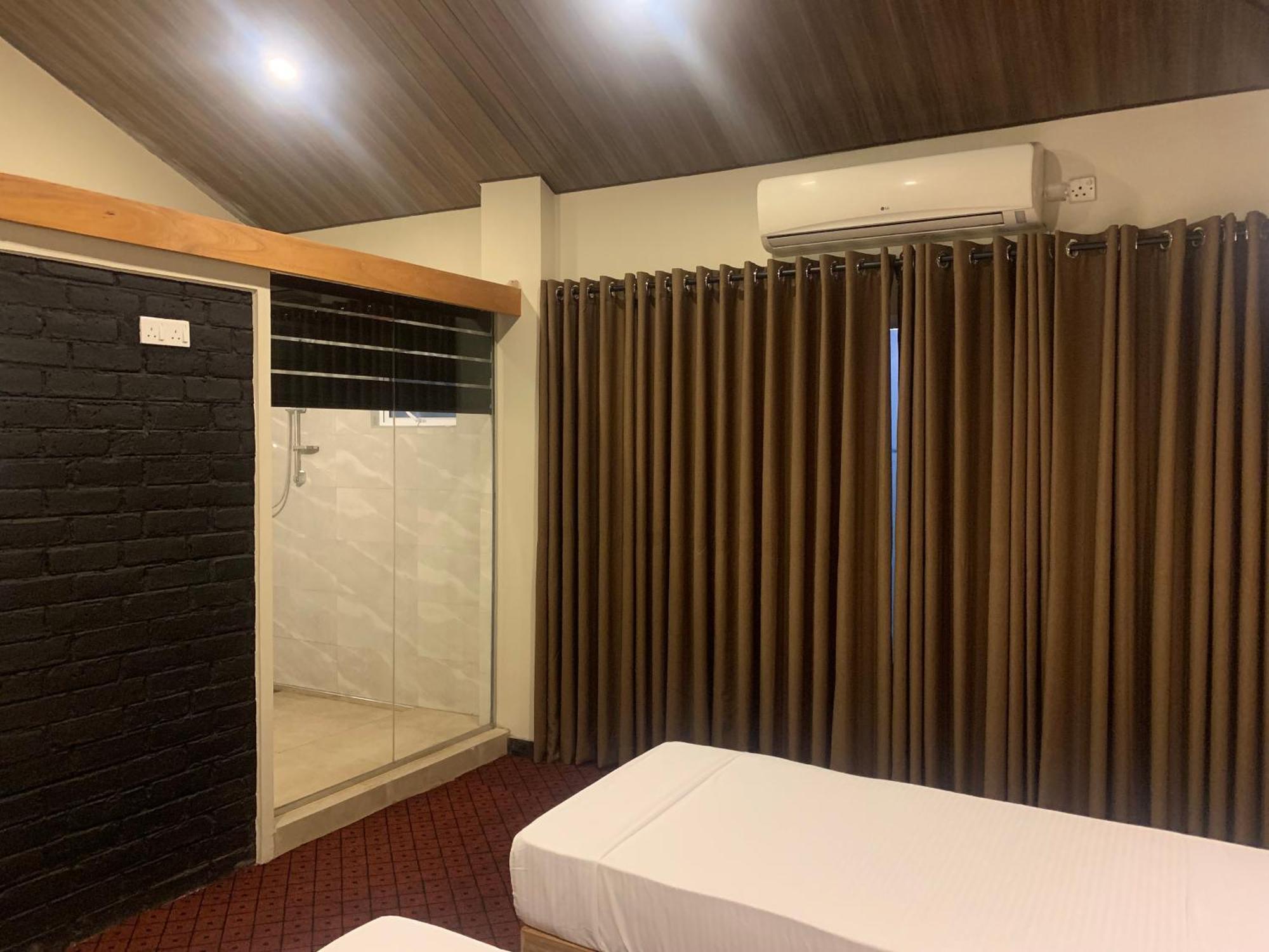 Pub Ceylon Hostel Элла Экстерьер фото
