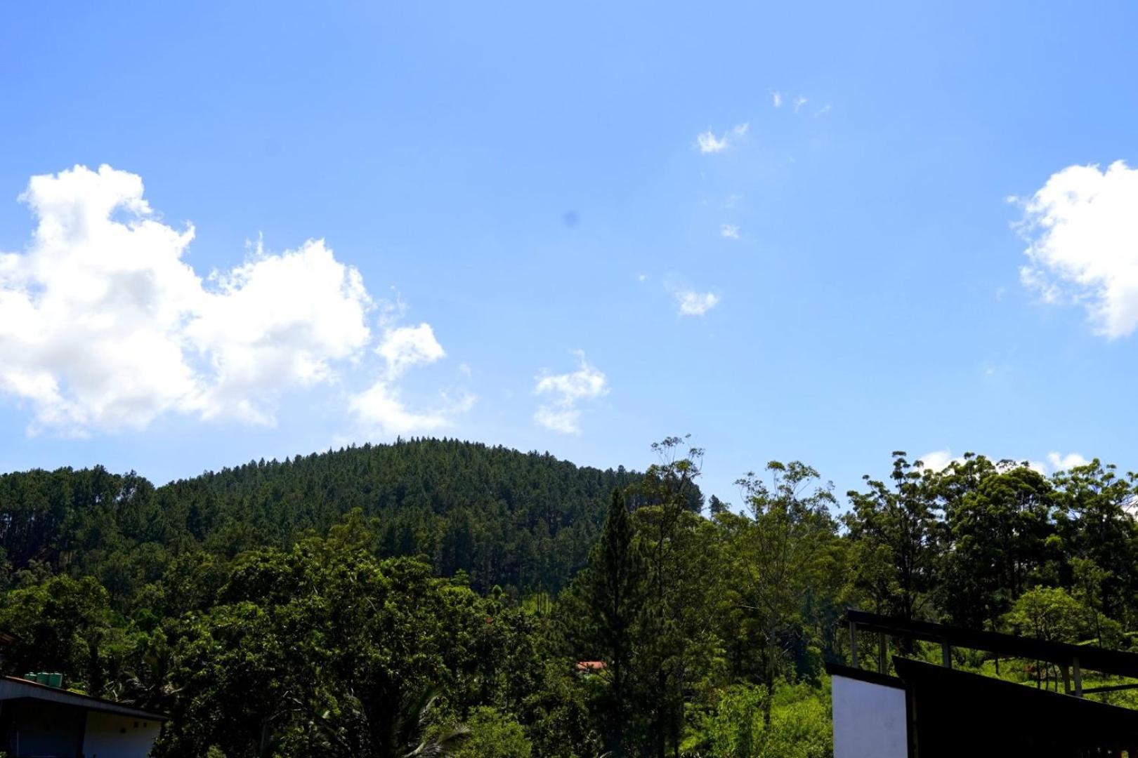 Pub Ceylon Hostel Элла Экстерьер фото