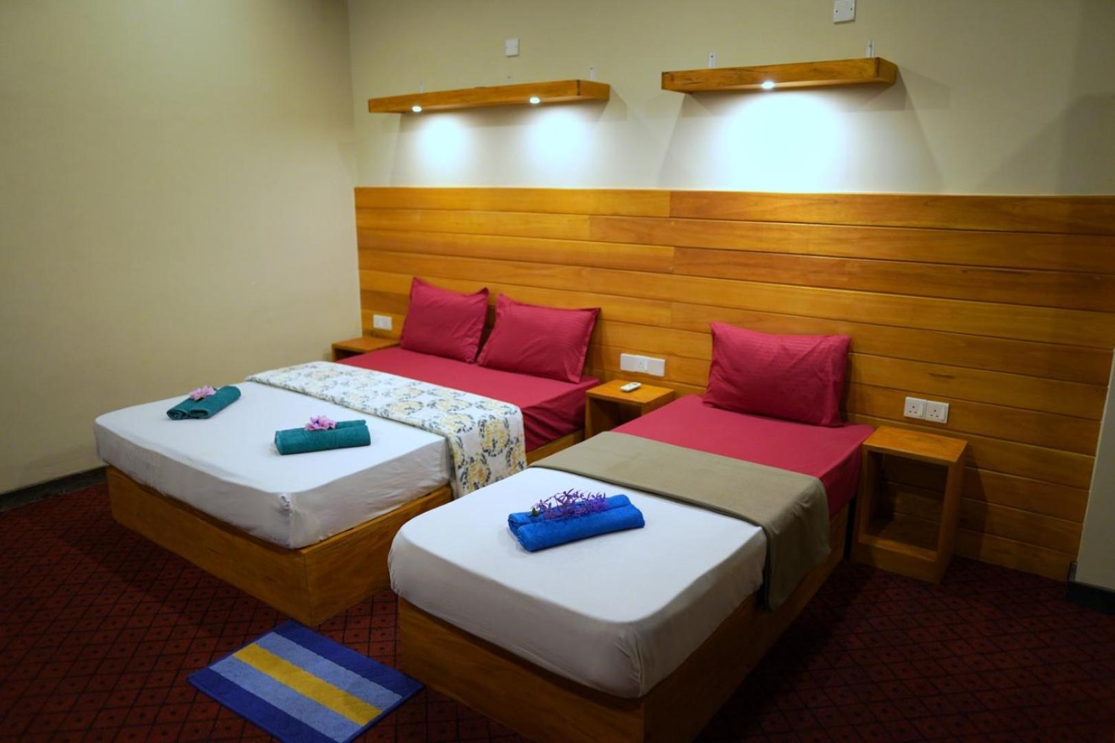 Pub Ceylon Hostel Элла Экстерьер фото