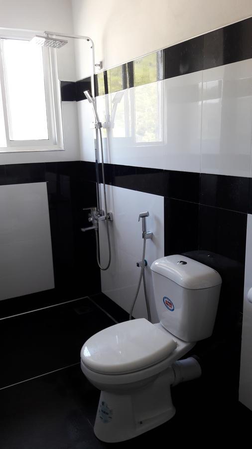 Pub Ceylon Hostel Элла Экстерьер фото