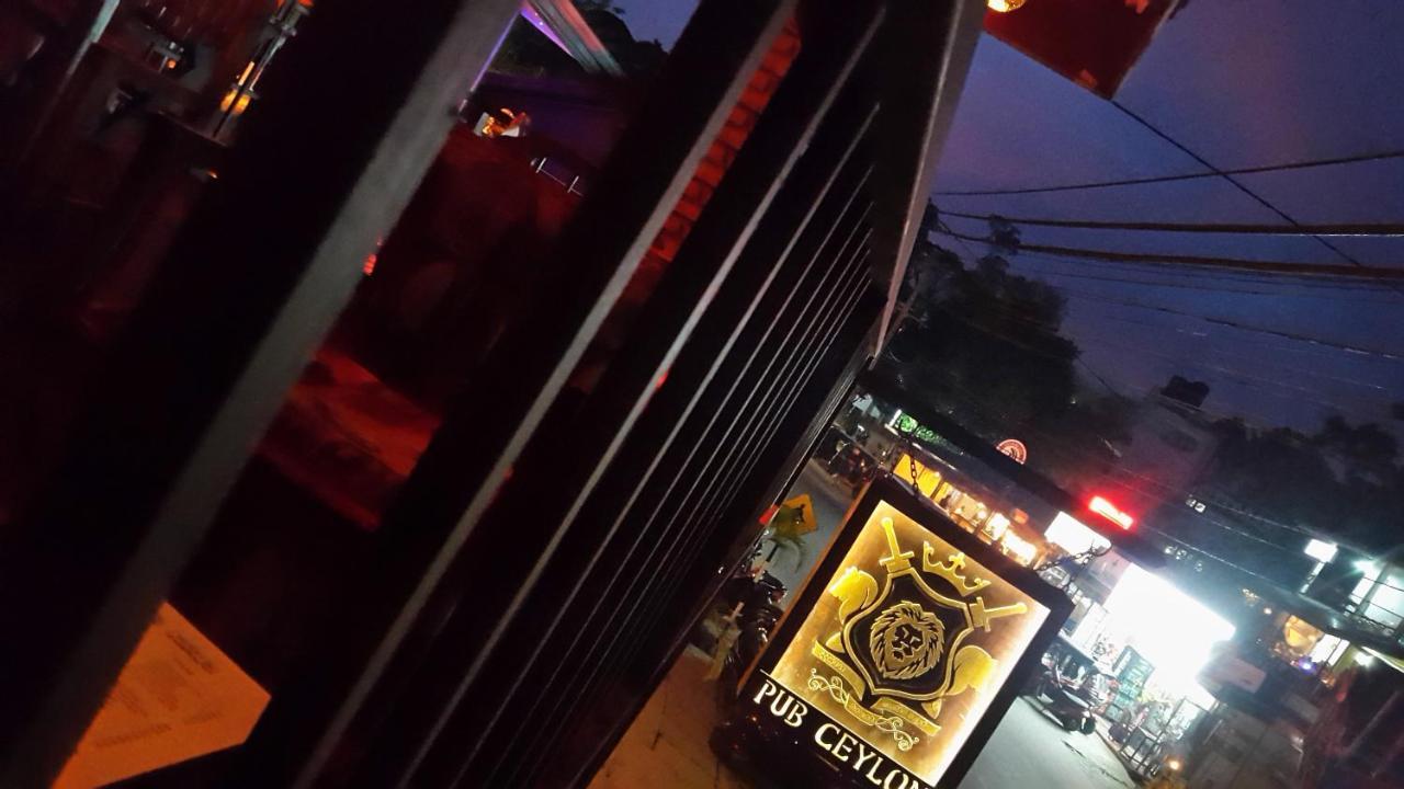 Pub Ceylon Hostel Элла Экстерьер фото